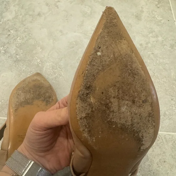 Valentino Pointed Toe Love Latch Ankle Strap Nude Pink Flats with Grommets - Picture 4 of 10